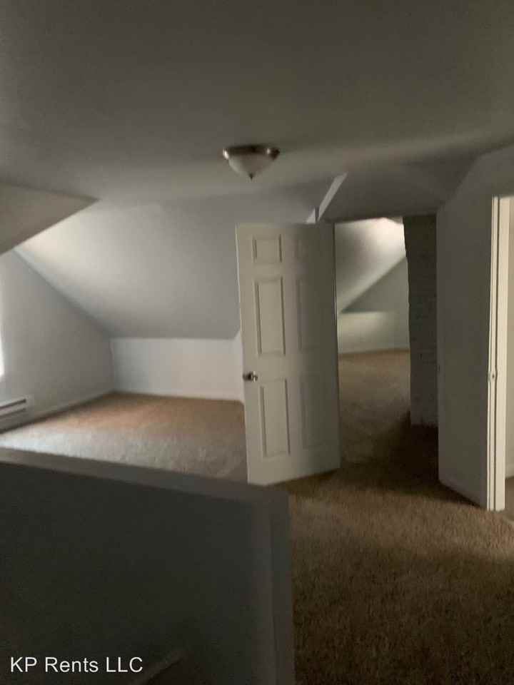 1013 W Iowa St - Photo 3 of 10