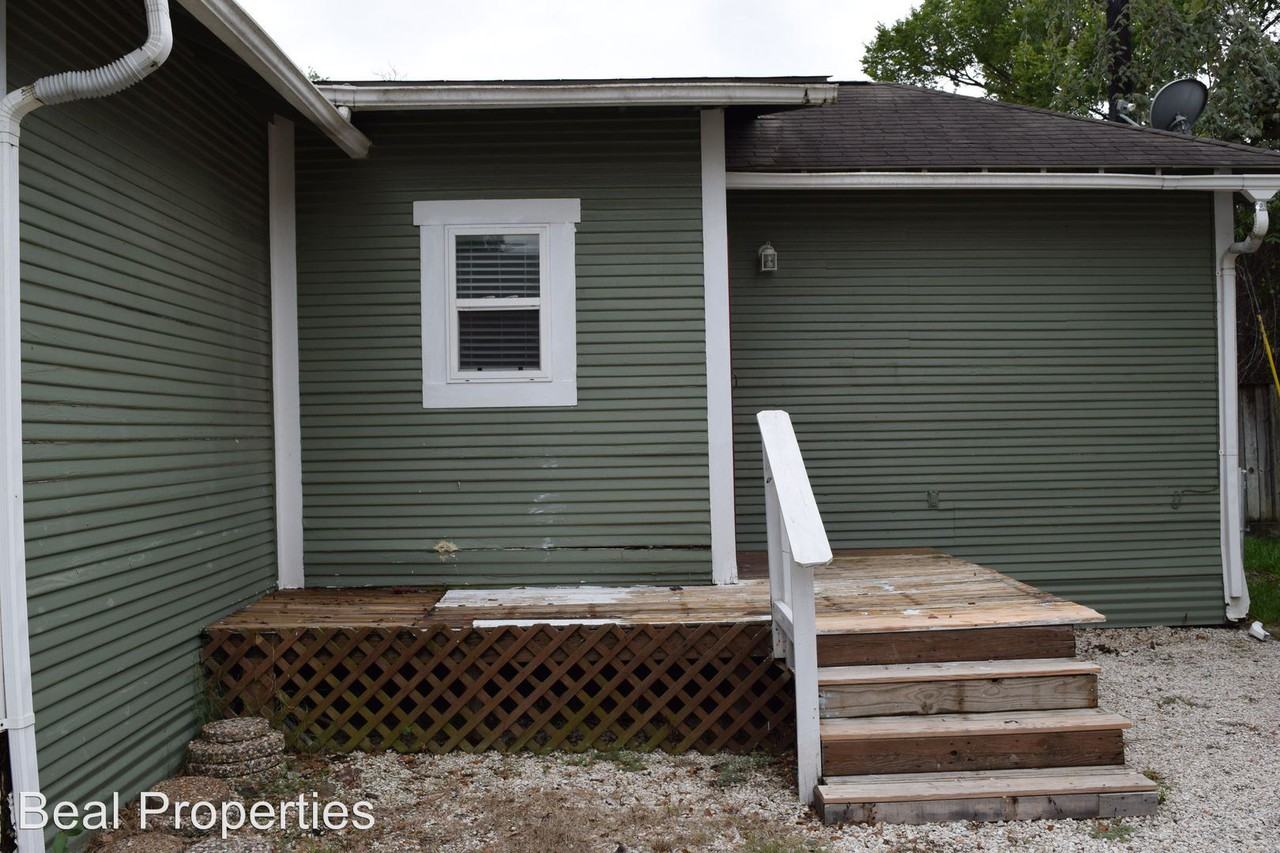 304 N Haswell Dr A - Photo 2 of 3