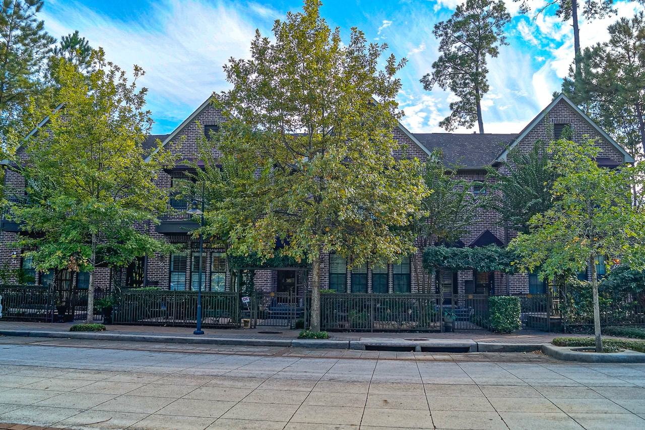 60 Riva Row - Photo 2 of 50