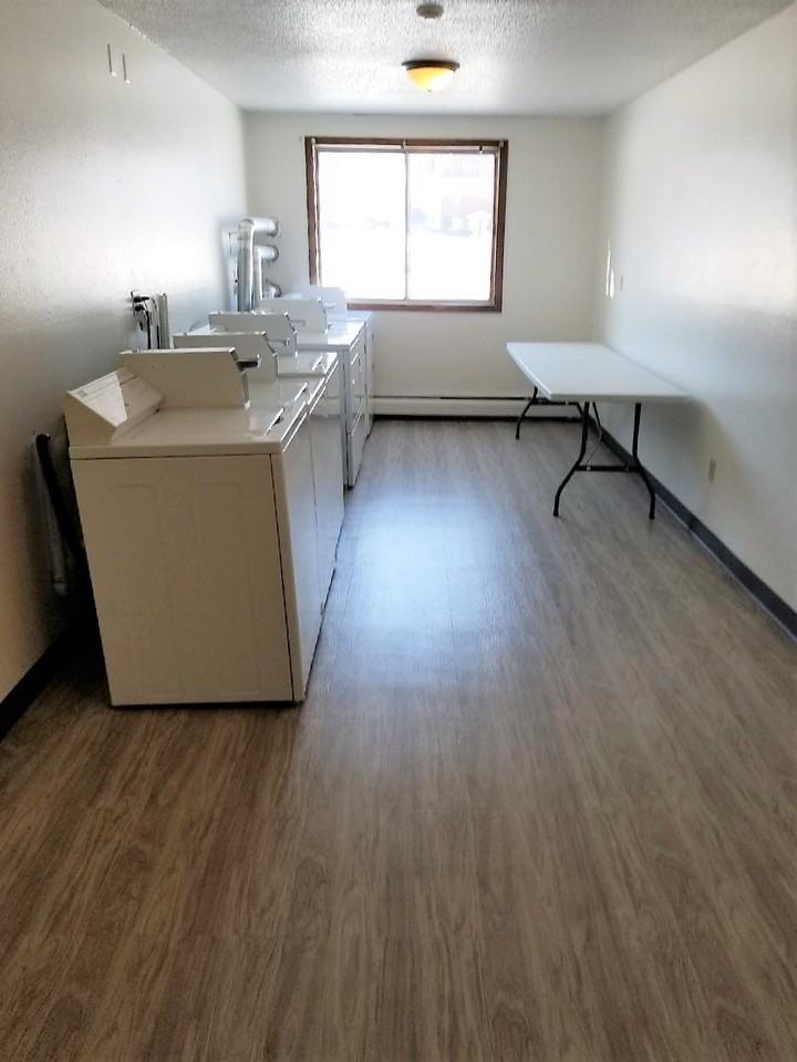 415 S Wasson Ln - Photo 3 of 4