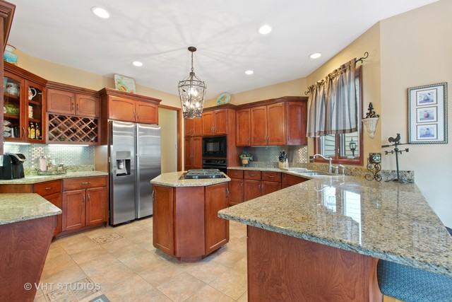 1 Walnut Ln - Photo 3 of 36