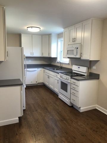 5111 Newland - Photo 2 of 13