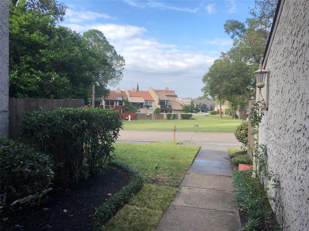 12315 Glenview Drive - Photo 2 of 39