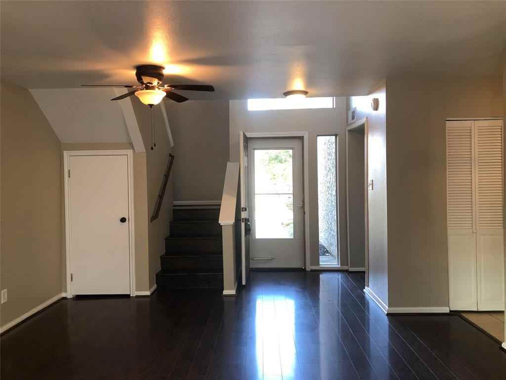 12315 Glenview Drive - Photo 3 of 39