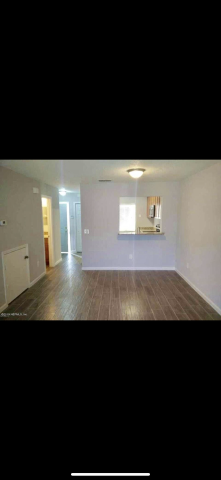 8300 Plaza Gate Lane - Photo 3 of 11