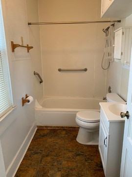 112 S High St - Photo 3 of 10