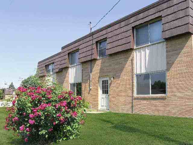 Parkway Apartments - Photo 3 of 8