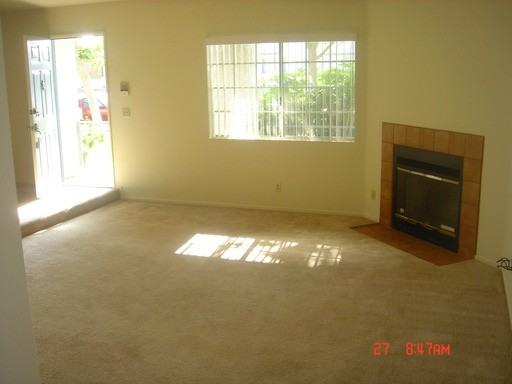 10711 Walnut St - Photo 2 of 8