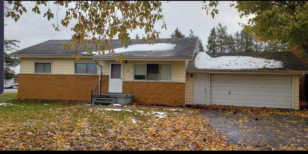 1518 Autumn Drive, Flint, MI 48532 3 Bedroom House for Rent for 850