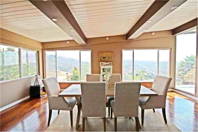 2085 Temple Hills Dr - Photo 3 of 19