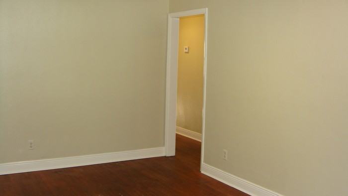 1319 East 58th Street - Photo 2 of 12