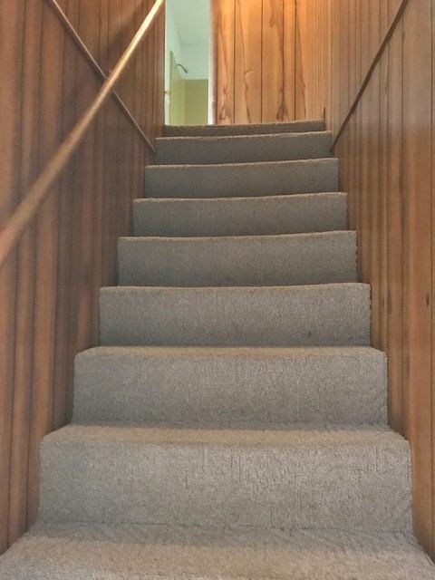 203 Oakwood Rd - Photo 3 of 12