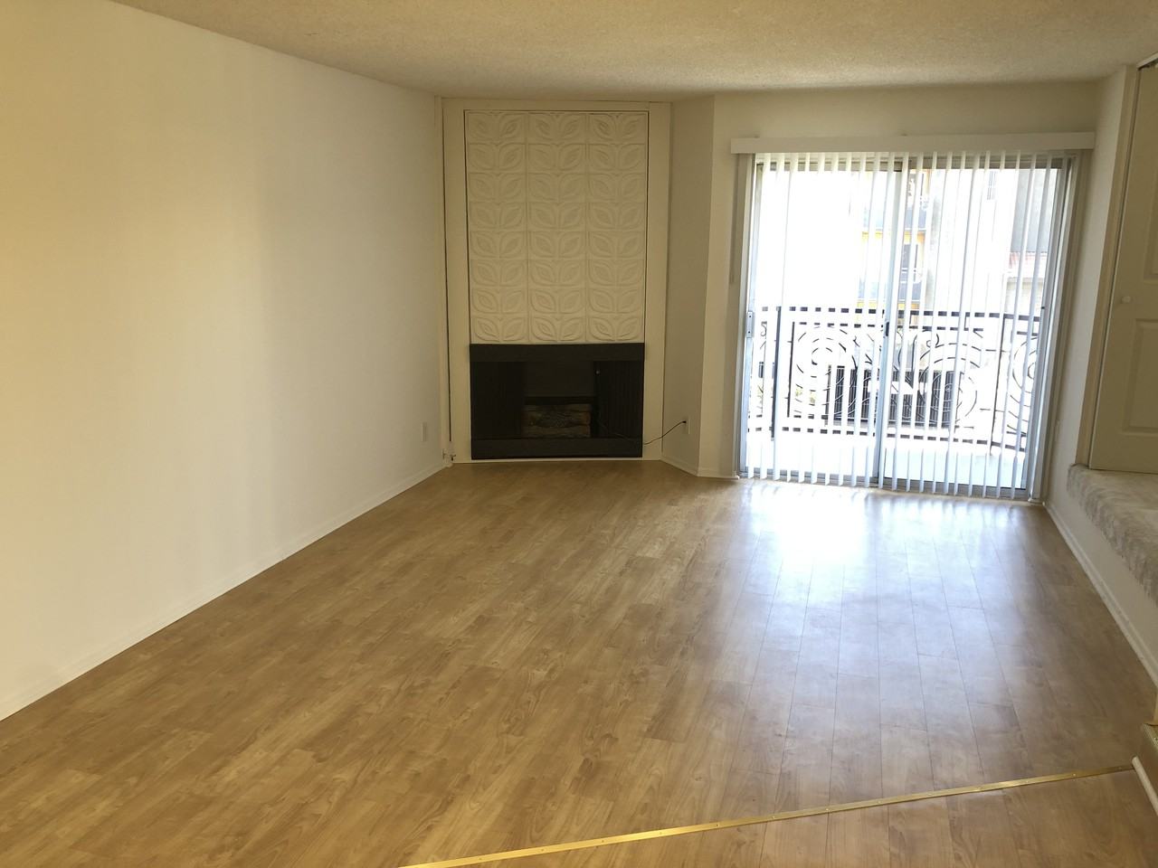 340 South Ardmore Avenue #201 - Photo 3 of 18