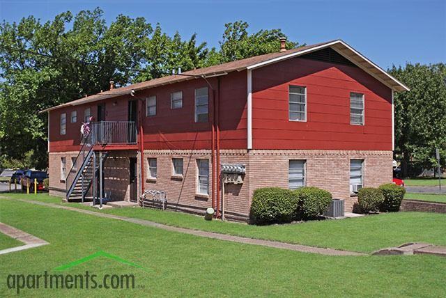 Estancia Hills - Photo 3 of 5