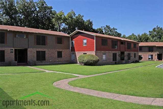 Estancia Hills - Photo 2 of 5