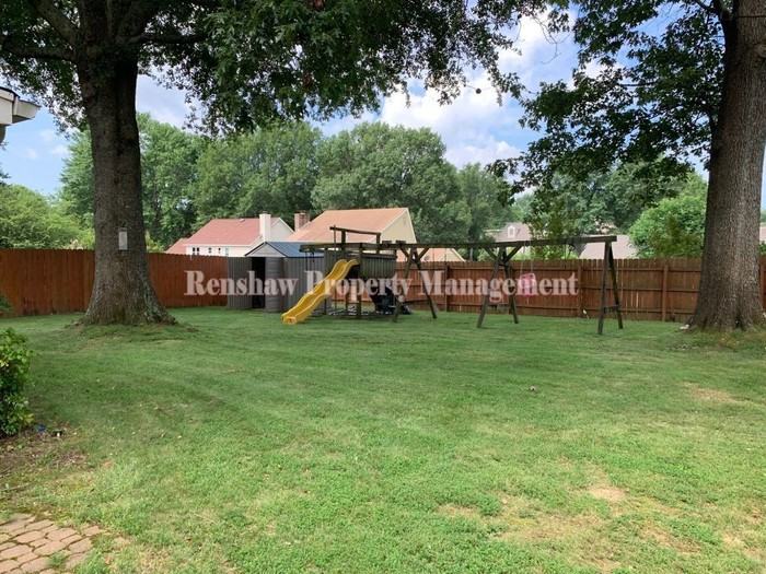 2887 Mikeyair Dr. - Photo 2 of 22