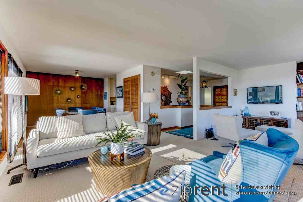 1478 Vistazo St W - Photo 3 of 23