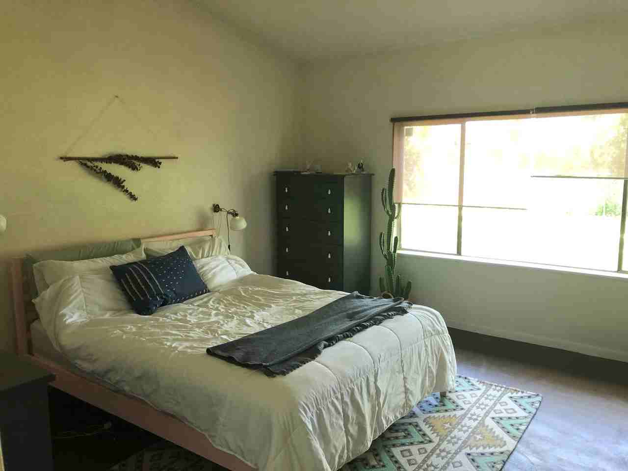 6625 Greensboro Dr - Photo 3 of 15