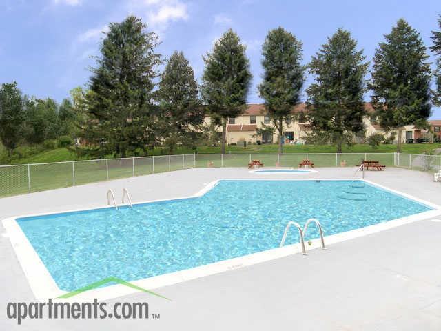 Bridle Path Woods - Photo 2 of 11