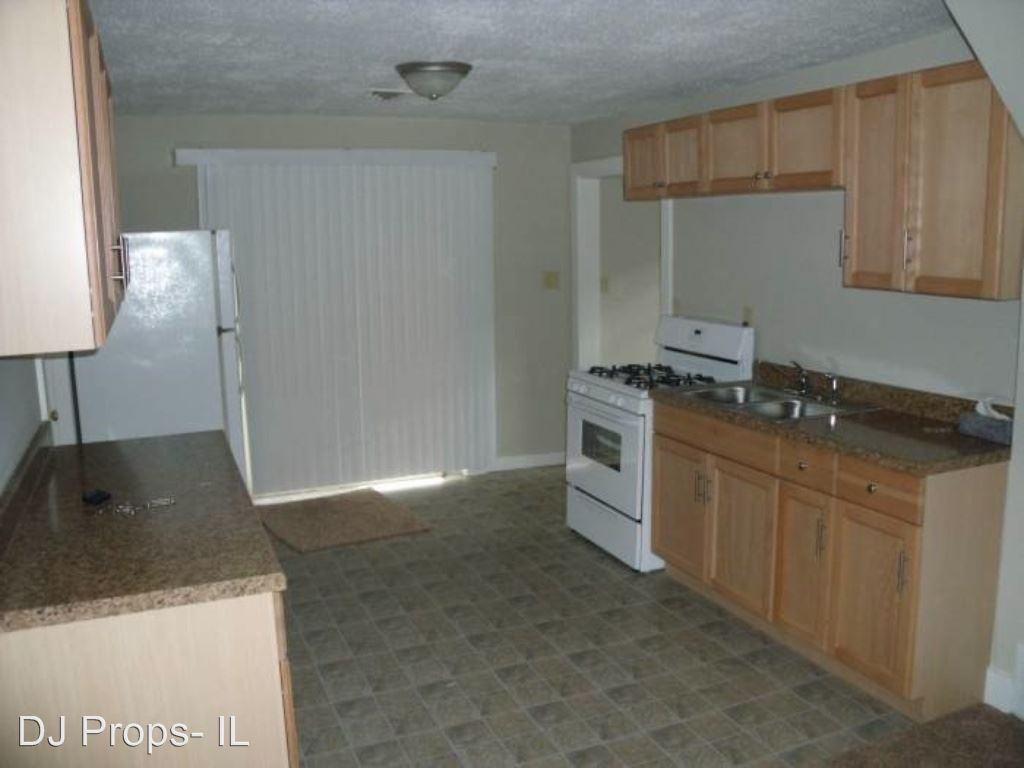 4009 6th Street - Photo 3 of 7