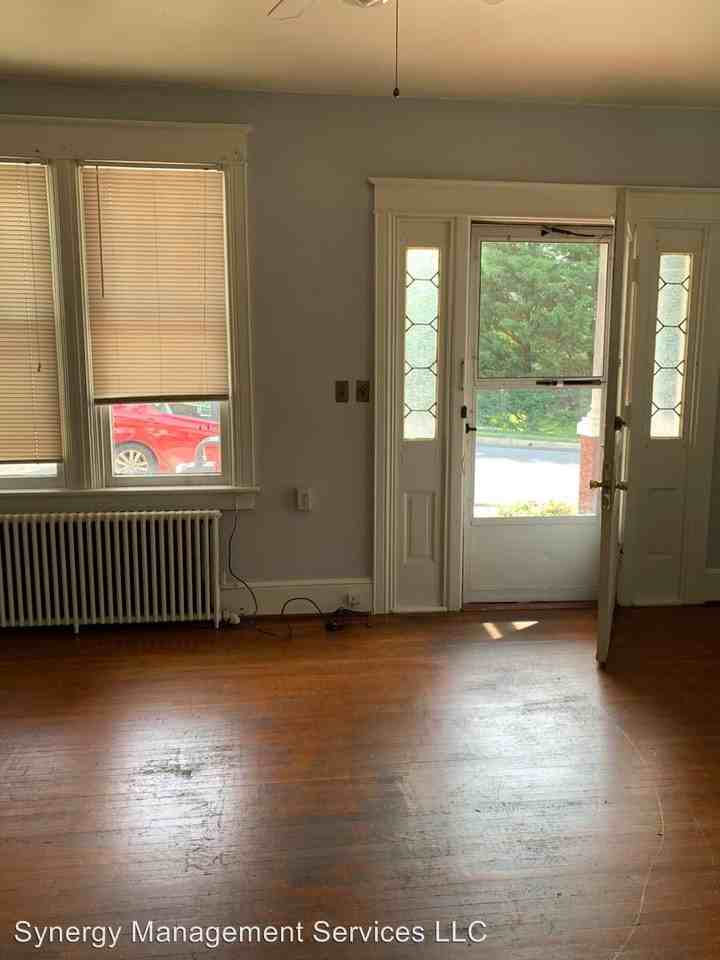 862 - 866 Dewey & 101 - 105 Hillcrest - Photo 3 of 10