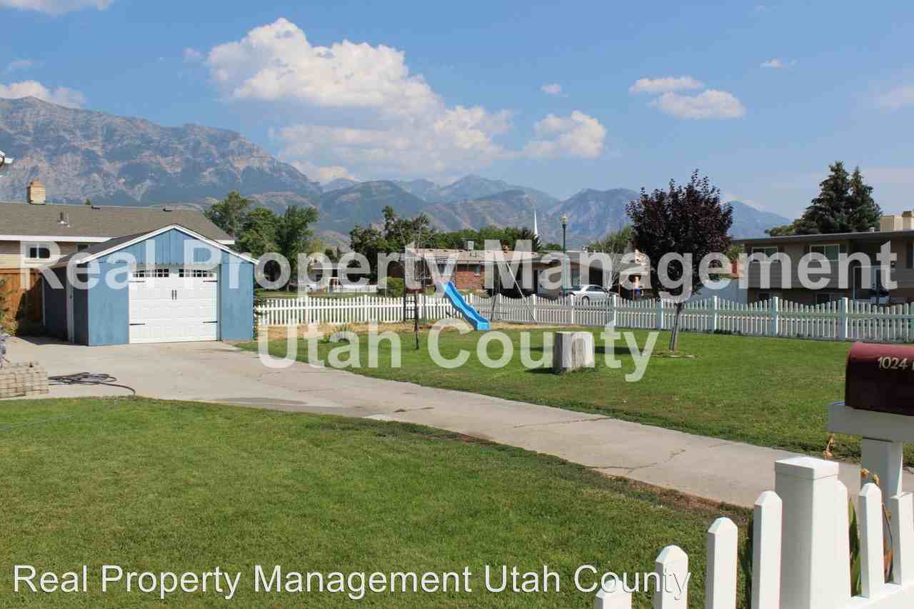 1024 N 200 E - Photo 2 of 20