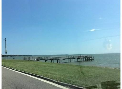 205 Pear Ave - Photo 2 of 8