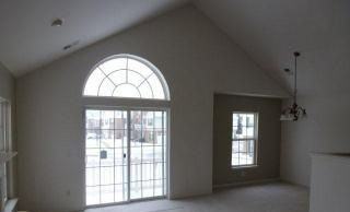 2 Bedroom 2 Bathroom Condo - Photo 3 of 12