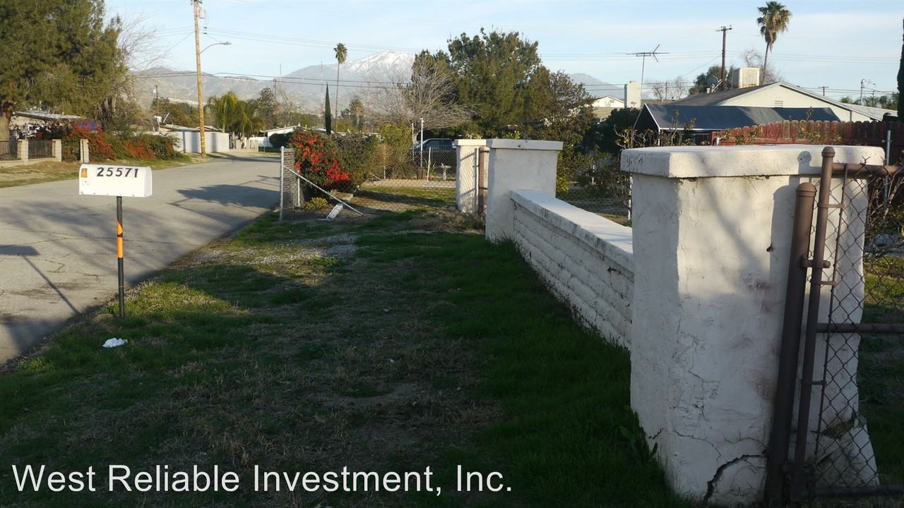 25571 Jane Street - Photo 2 of 3