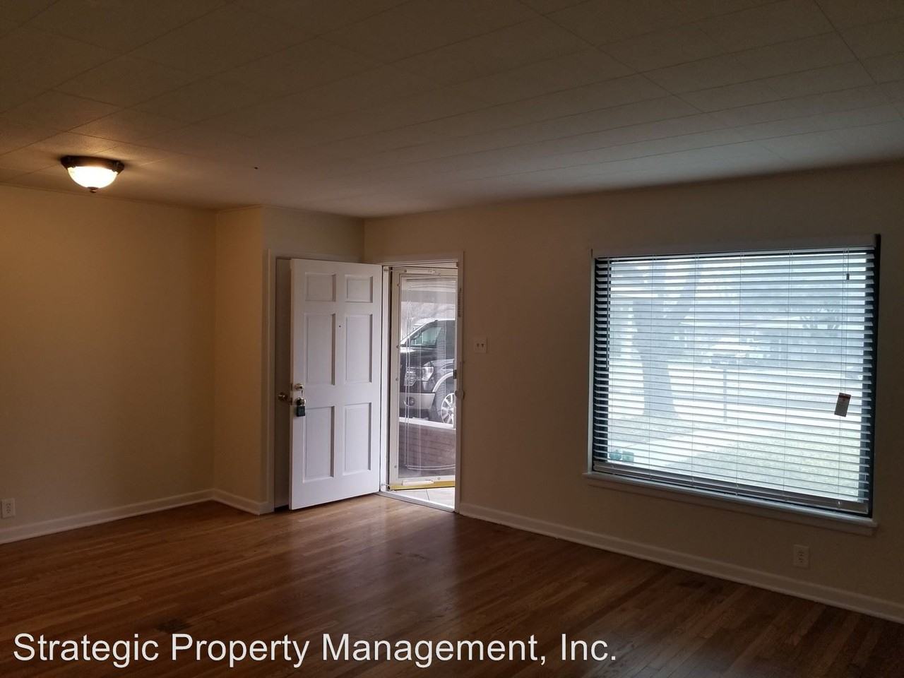 550 Lanark Dr. - Photo 2 of 13