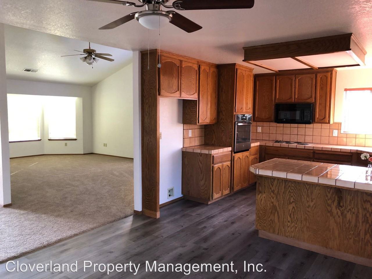 74 Willow Glen Ave - Photo 2 of 7