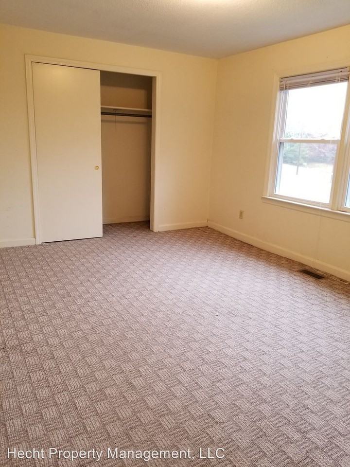 2012 Zion Church Road - Photo 3 of 6