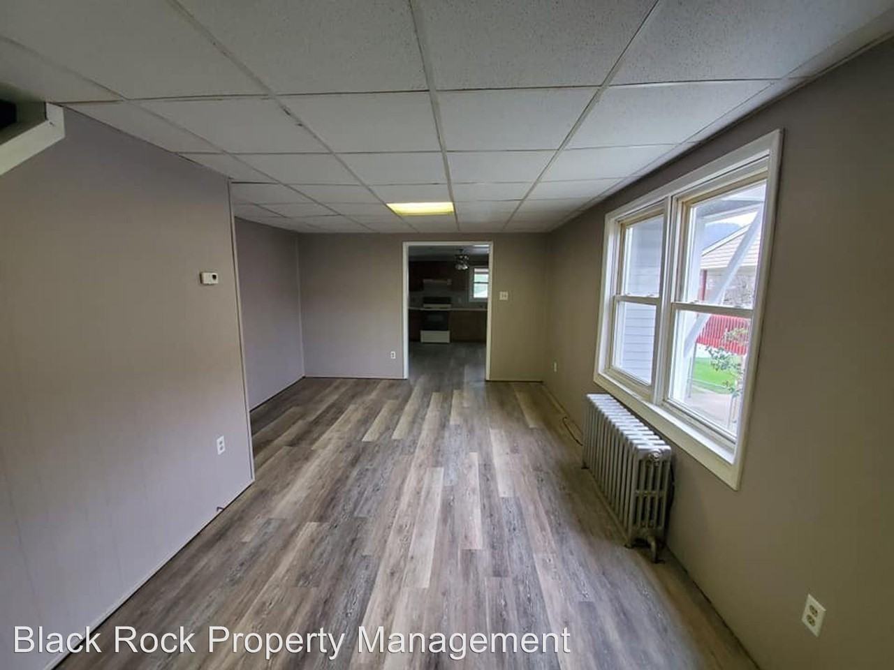 12 East Columbus - Photo 3 of 14