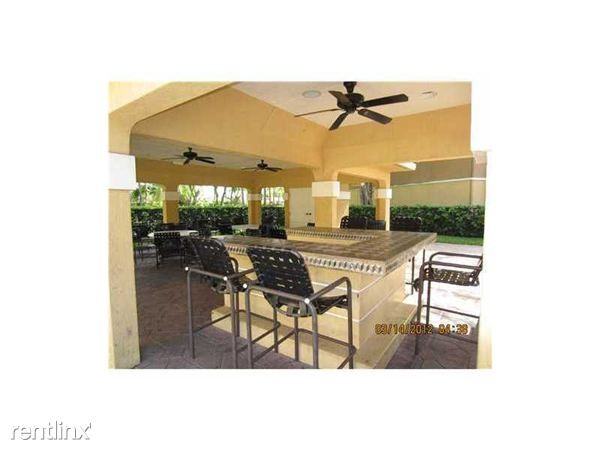 101 Briny Ave - Photo 3 of 9