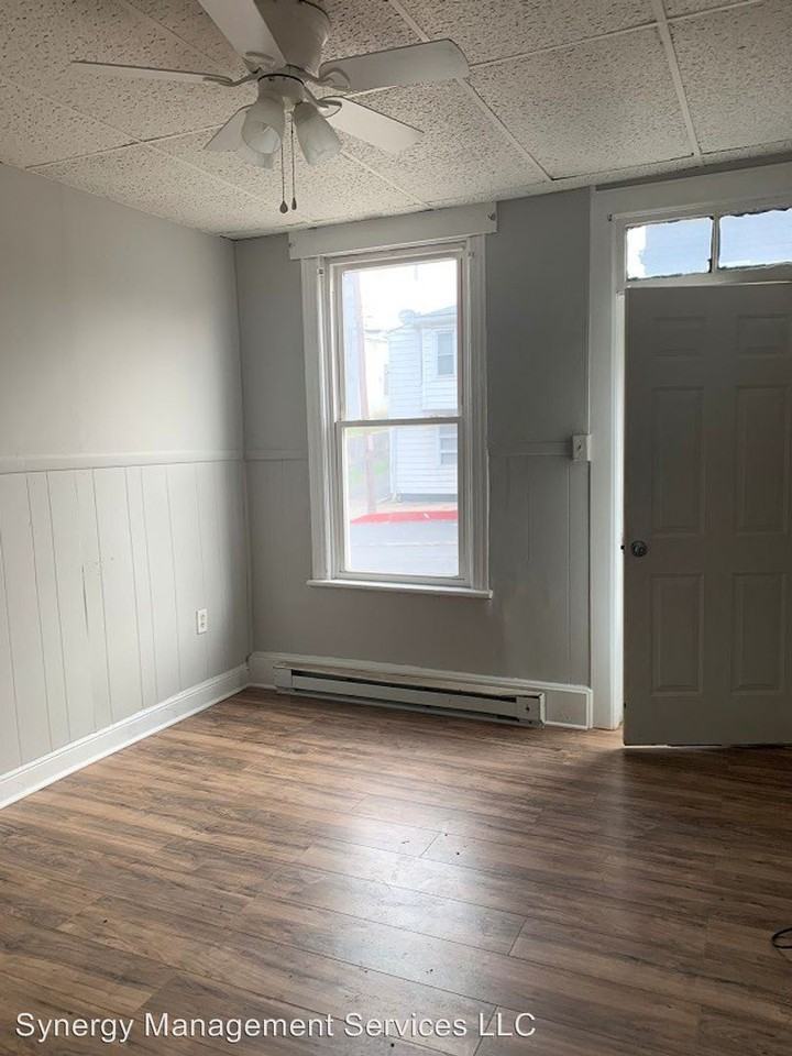 114-122 N. Conococheague Street - Photo 2 of 12