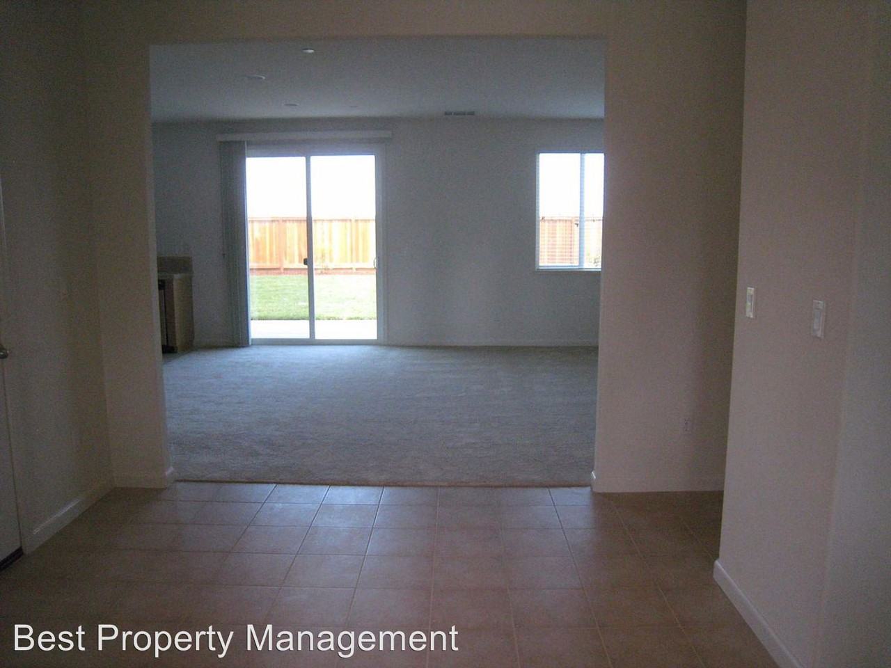 457 Effie Court - Photo 3 of 25