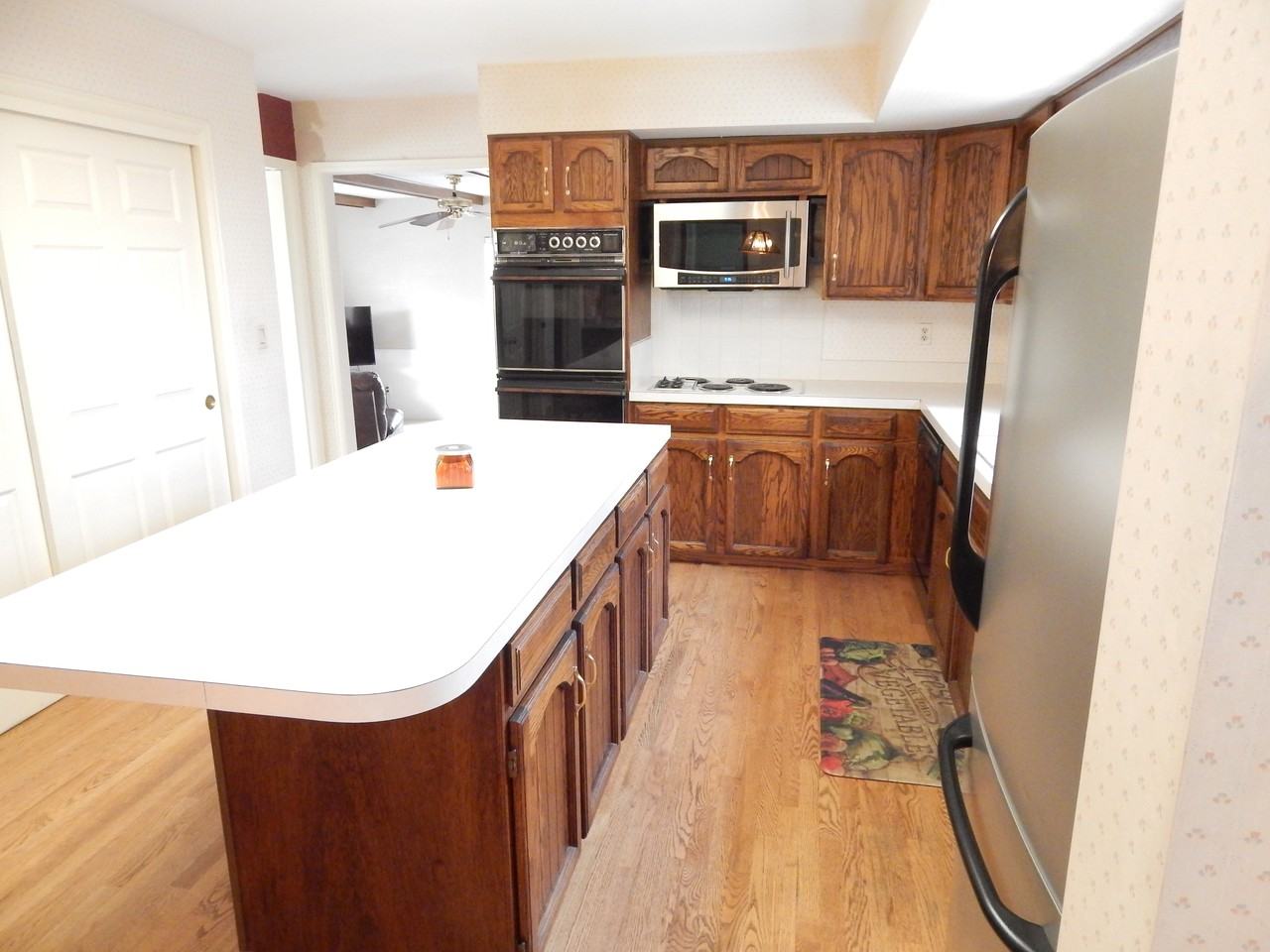 9503 W Prentice Ave - Photo 3 of 7