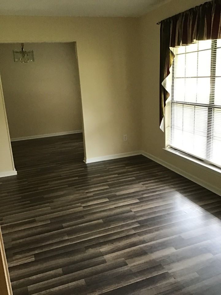 351 Hunters Branch Dr - Photo 3 of 18