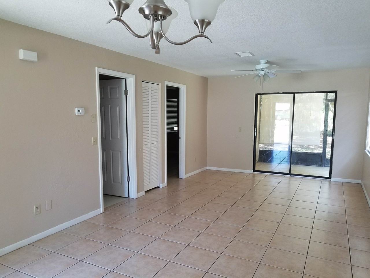 10903 W Gem St - Photo 2 of 7