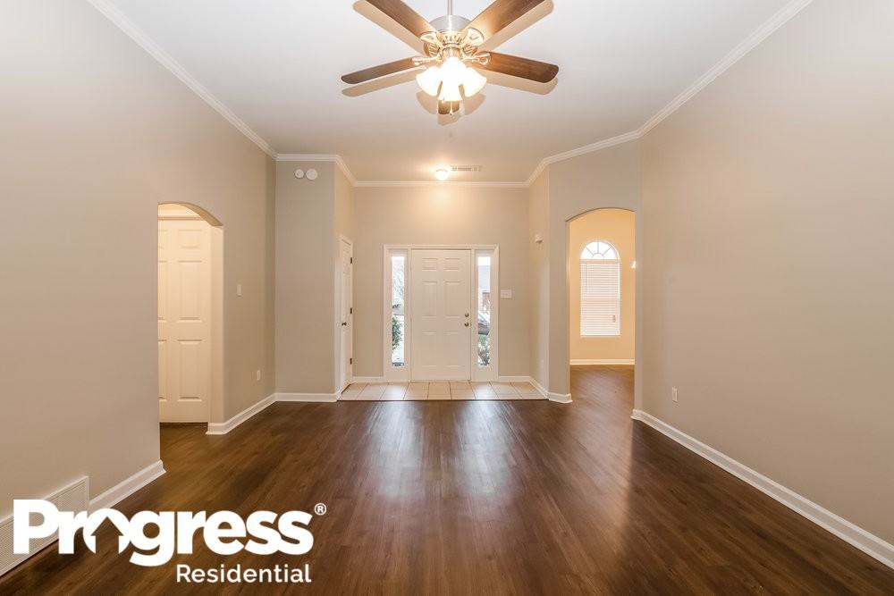 8201 Buckhead Ln - Photo 3 of 17
