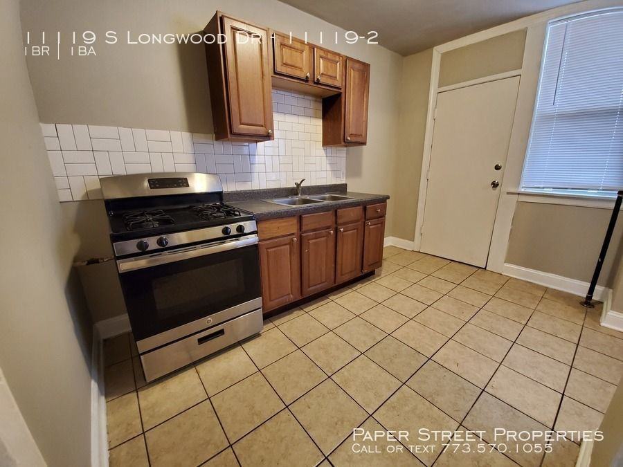 11119 S Longwood Dr 11119-2 #11119-2 - Photo 3 of 9