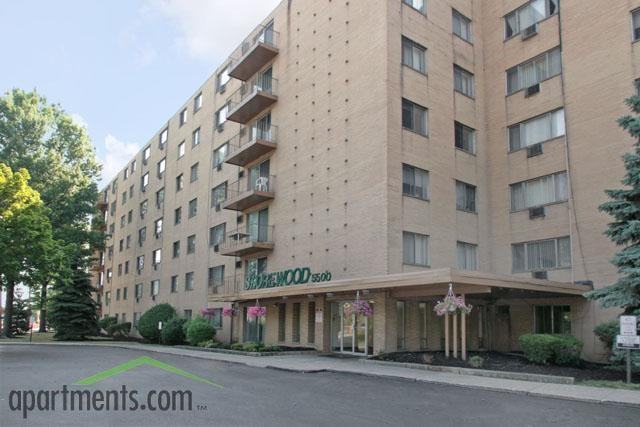 The Shorewood - Photo 3 of 9