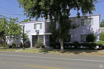 4752 67th St Sacramento Ca 95820 2 Bedroom House For Rent