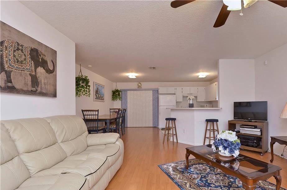 3606 E Idlewild Ave - Photo 3 of 12