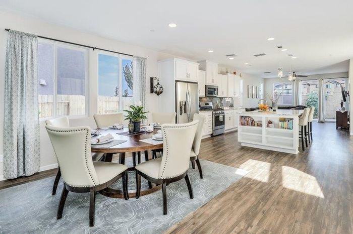 1363 Larkspur Drive - Photo 2 of 12