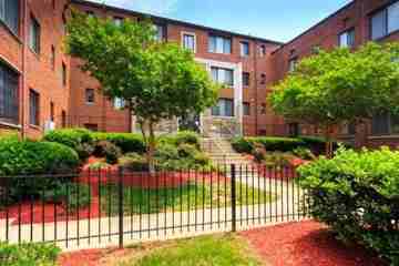 614 N West St Alexandria Va 22314 2 Bedroom Apartment For