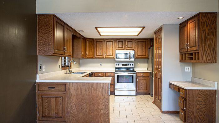 10307 Keen Place - 10307 Keen Place - Photo 2 of 5