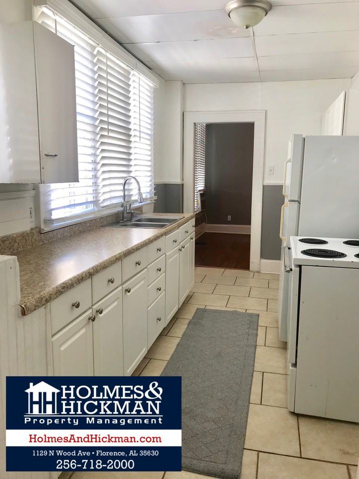 423 Barnes Street #B - Photo 3 of 6