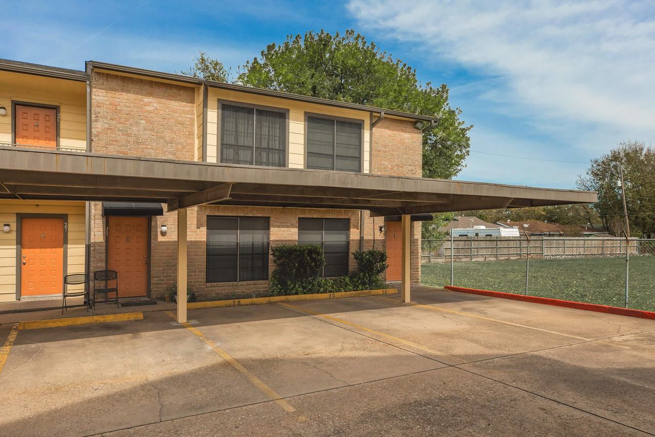 Gemini Gardens - Photo 7 of 25