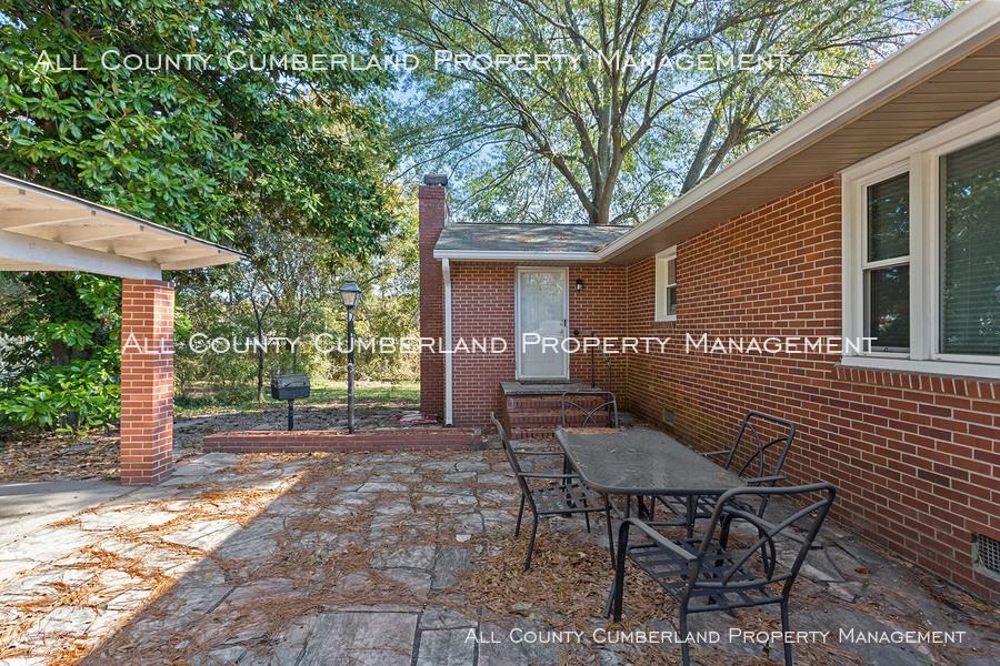 104 Yancy Drive Se - Photo 3 of 25